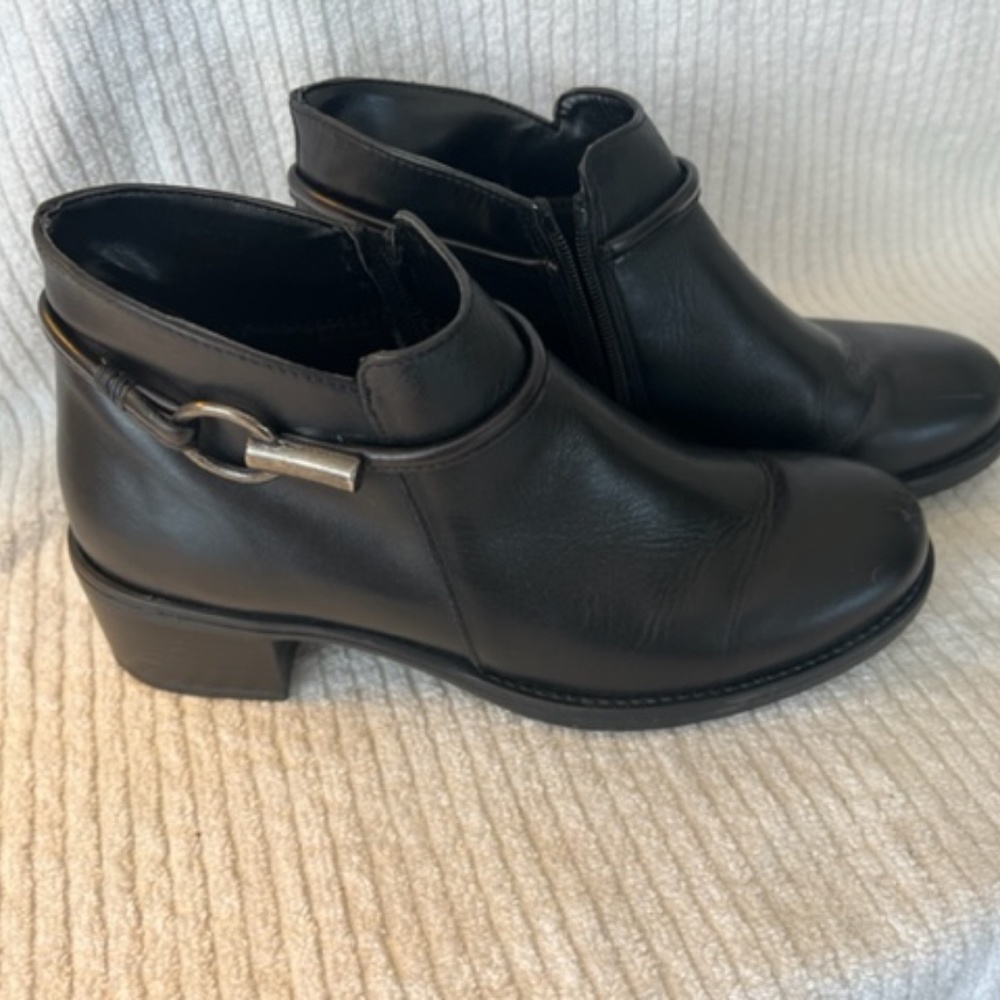 David Tate black ankle booties with embellishment